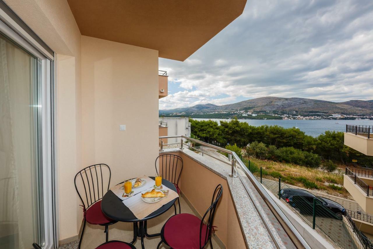Apartments Mare Trogir Extérieur photo