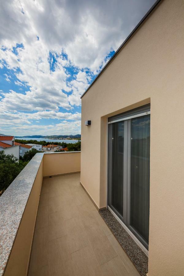 Apartments Mare Trogir Extérieur photo