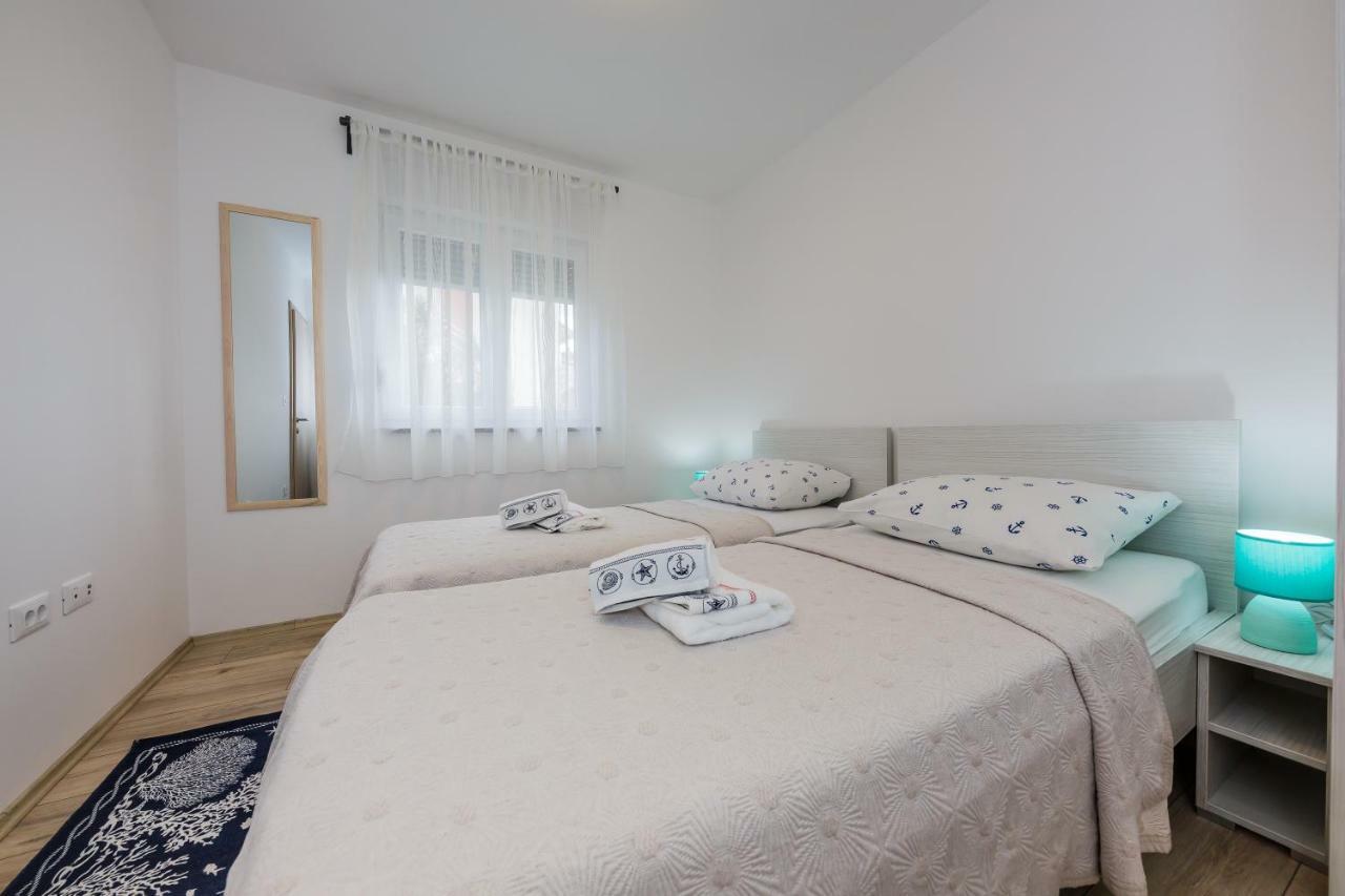 Apartments Mare Trogir Extérieur photo